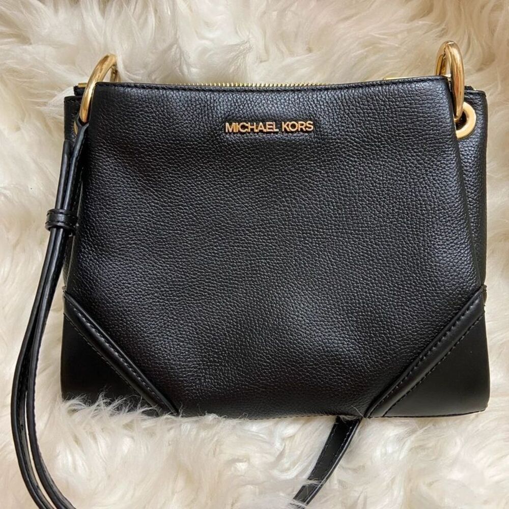 Black Michael Kors Crossbody Bag